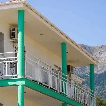 Lägenhetshotell Menta 3*