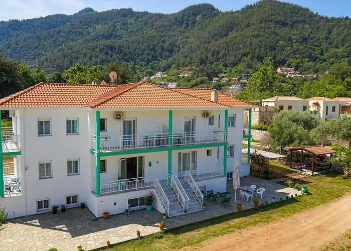 Menta Apartahotel 3*